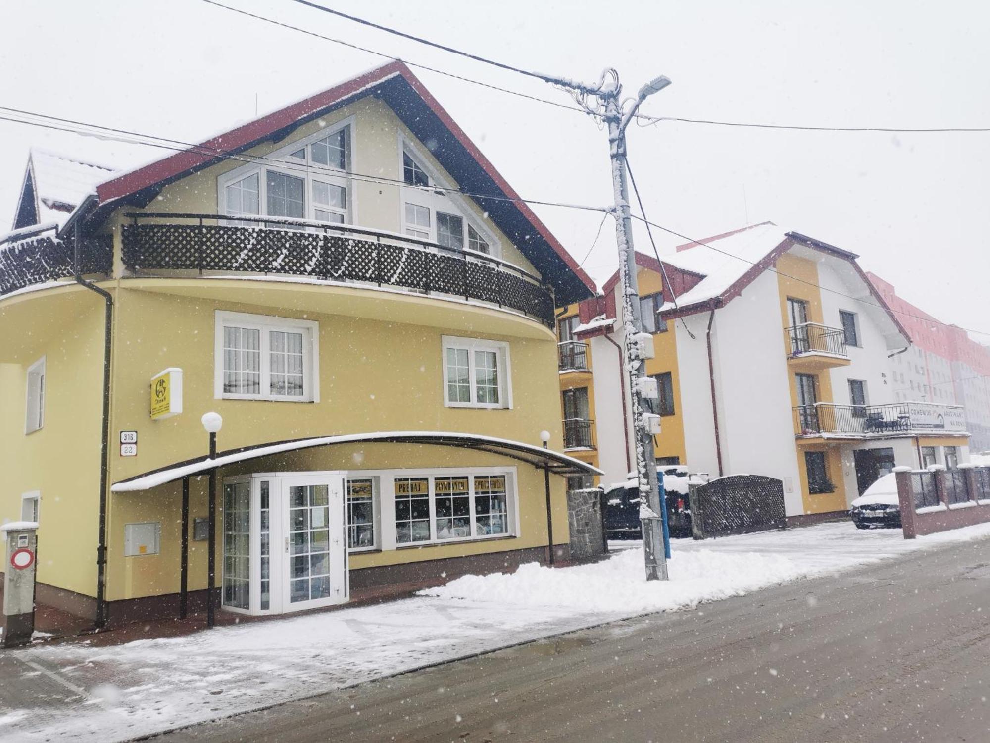 Comenius Apartments - Apartmany Na Rohu Svidnik Εξωτερικό φωτογραφία